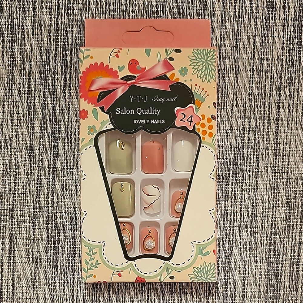 5/$25 Press-On Nails Set - Pastel Pearl